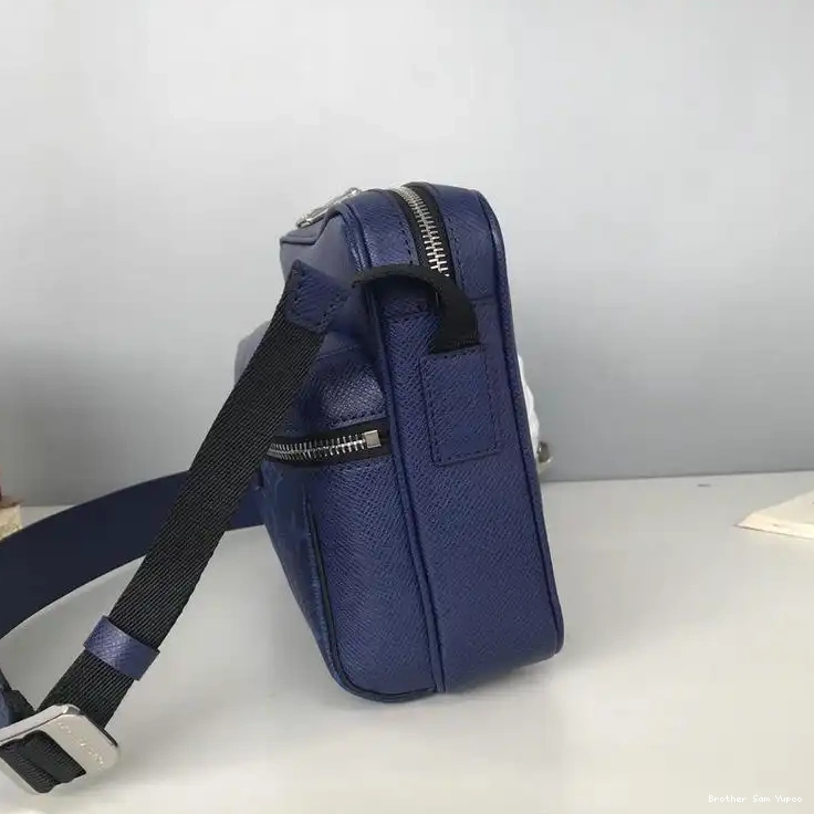 Brother Sam Yupoo 19T1L0163 Bags LV 0730